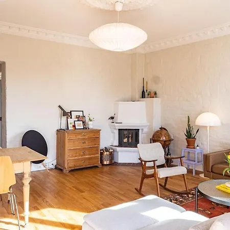 Attraktiv Og Klassisk Midt I Oslo, 80m2 * オスロ